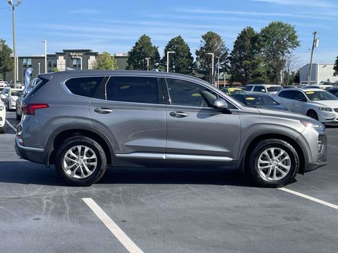 Used 2019 Hyundai Santa Fe SEL FWD image 8