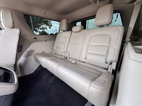 Used 2019 Lincoln Navigator L Reserve AWD/4WD image 25