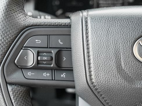 Used 2024 Toyota Tacoma TRD Pro image 17