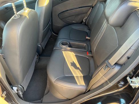 Used 2014 Chevrolet Spark LT image 20