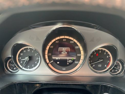 Used 2013 Mercedes-Benz E 350 4MATIC Sedan image 8