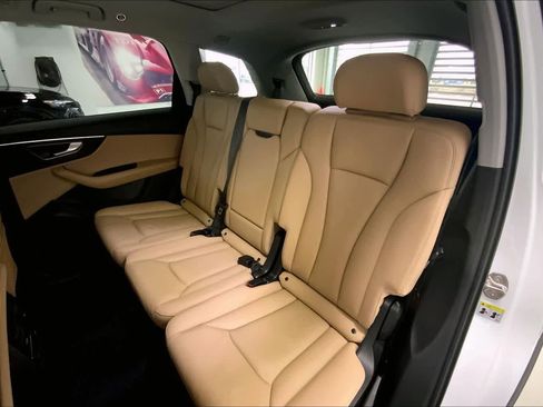 Used 2022 Audi Q7 3.0T Premium w/ Convenience Package image 26