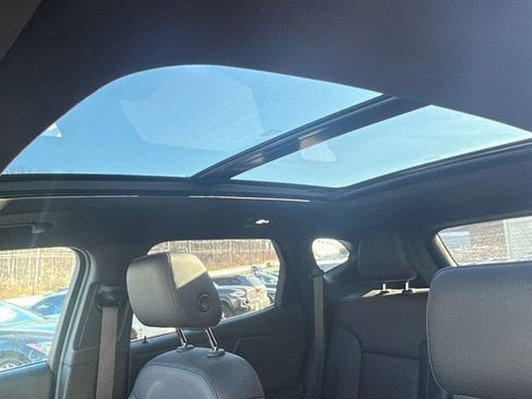 Used 2020 Chevrolet Blazer RS image 32