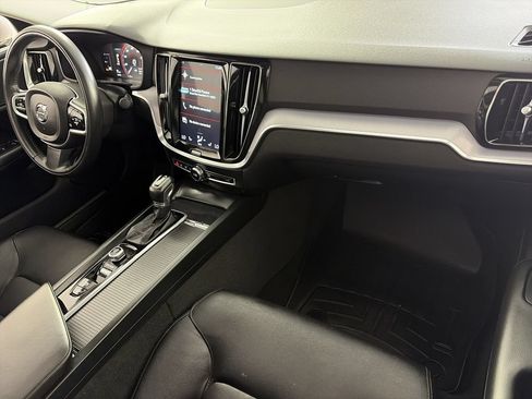 Used 2019 Volvo S60 T5 Momentum FWD image 26