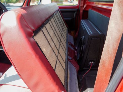 Used 1988 Dodge D/W Truck 100 AWD/4WD image 16