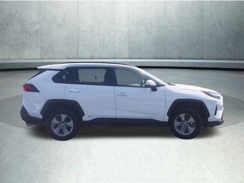 Used 2024 Toyota RAV4 XLE AWD/4WD image 13