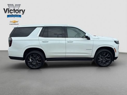 Used 2025 Chevrolet Tahoe High Country AWD/4WD image 8