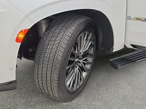 Certified 2024 Cadillac Escalade ESV V w/ LPO, Floor Liner Package AWD/4WD image 29