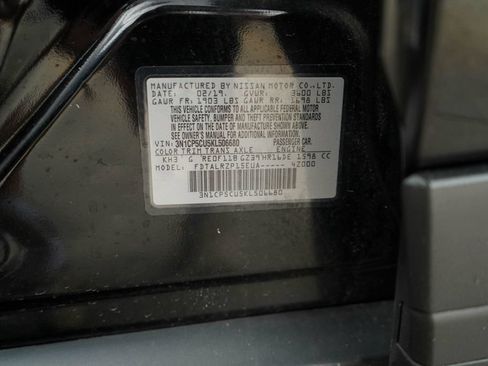 Used 2019 Nissan Kicks S FWD image 38