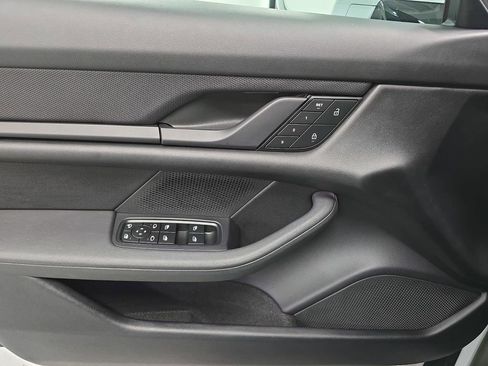Certified 2023 Porsche Taycan w/ Premium Package RWD image 22
