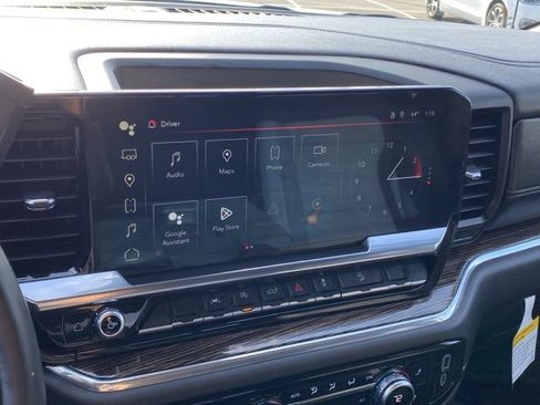 Used 2024 GMC Sierra 1500 SLE w/ Preferred Package image 19