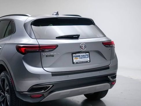 Used 2022 Buick Envision Preferred w/ Sport Touring Package FWD image 4