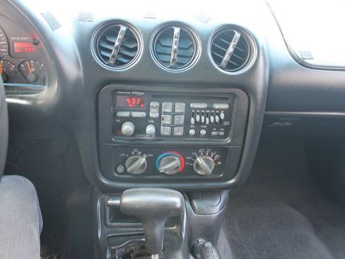 Used 2000 Pontiac Firebird Formula w/ Security Pkg RWD image 33