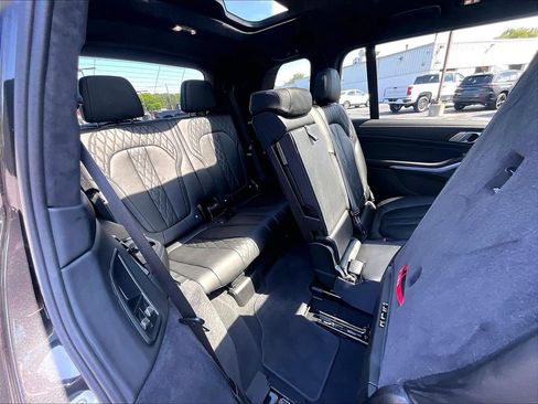 Used 2025 BMW X7 M60i AWD/4WD image 15