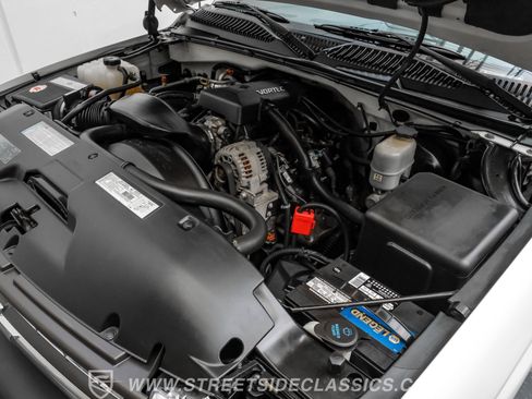 Used 2000 Chevrolet Silverado 1500 LS image 35