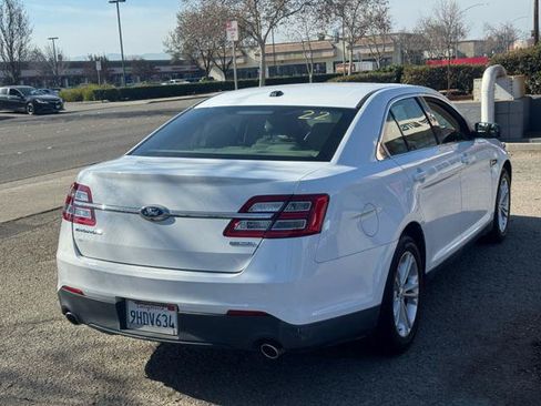 Used 2015 Ford Taurus SE FWD image 3
