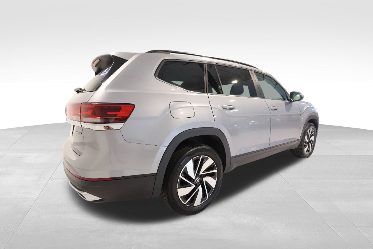 Used 2026 Volkswagen Atlas SE AWD/4WD image 4
