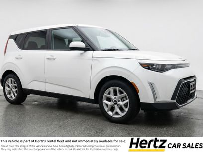 Used 2025 Kia Soul LX w/ LX Technology Package