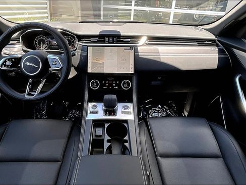 New 2026 Jaguar F-PACE R-Dynamic S image 5