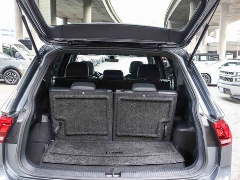 Used 2023 Volkswagen Tiguan SE R-Line image 29