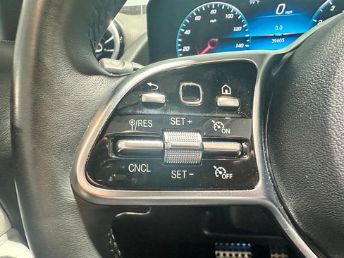Certified 2022 Mercedes-Benz GLA 250 4MATIC image 19