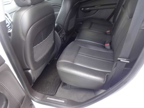 Used 2016 Cadillac SRX Luxury w/ Driver Awareness Package image 10