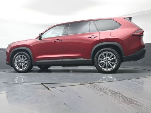 Certified 2025 Toyota Grand Highlander AWD image 44