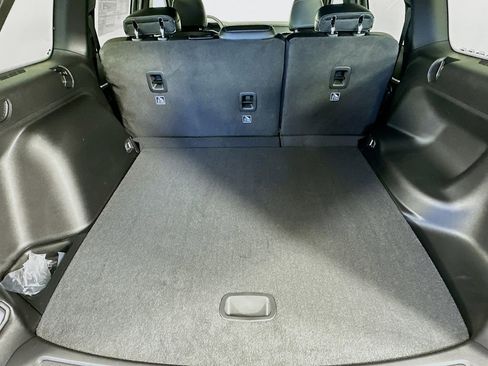 New 2025 Jeep Grand Cherokee Limited image 35