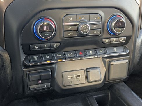 Used 2020 Chevrolet Silverado 3500 High Country w/ Technology Package image 25