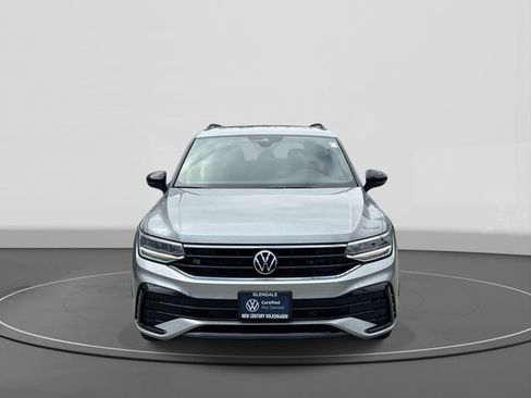 Certified 2023 Volkswagen Tiguan SE R-Line FWD image 2