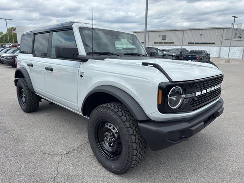New 2026 Ford Bronco Big Bend AWD/4WD image 3