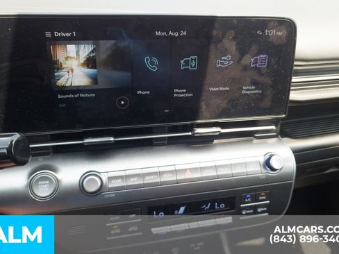 Used 2025 Hyundai Kona SEL FWD image 8