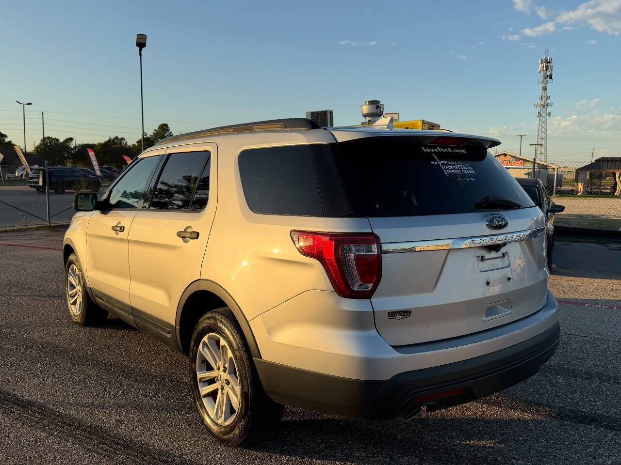 Used 2017 Ford Explorer 4WD image 17