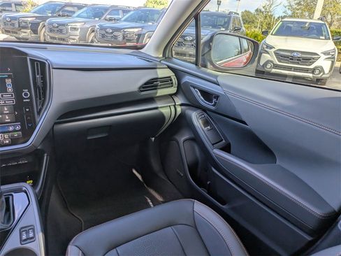 Certified 2025 Subaru Crosstrek 2.5i Limited w/ Popular Package #3A image 15