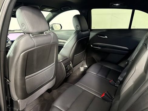 Used 2025 Cadillac XT4 Premium Luxury FWD image 25