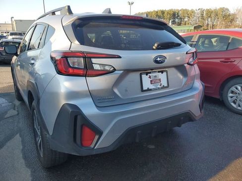 Used 2024 Subaru Crosstrek 2.0i Premium image 9