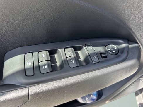 New 2026 Hyundai Venue SEL FWD image 21