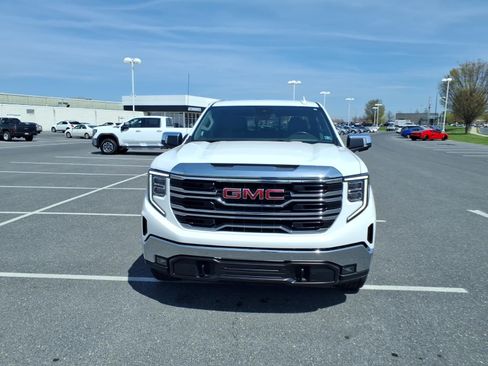Certified 2023 GMC Sierra 1500 SLT image 2