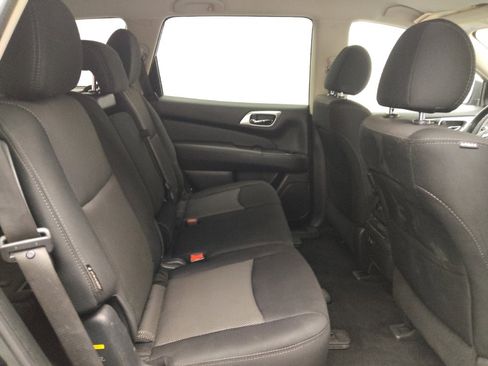 Used 2020 Nissan Pathfinder S AWD/4WD image 19