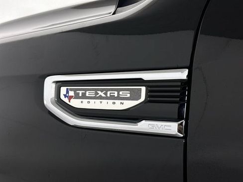Used 2023 GMC Sierra 1500 SLT AWD/4WD image 33