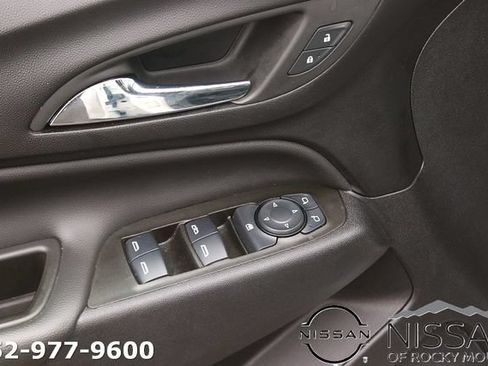 Used 2024 Chevrolet Equinox LT AWD/4WD image 11