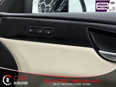 Used 2023 INFINITI QX60 Sensory w/ Cargo Package image 57