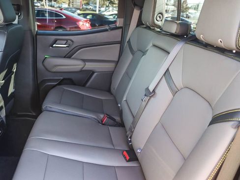 Used 2026 Chevrolet Colorado ZR2 w/ ZR2 Bison Edition image 17