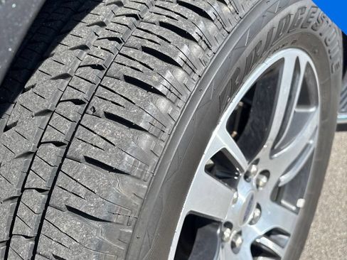 Used 2022 Ford Expedition Limited AWD/4WD image 8