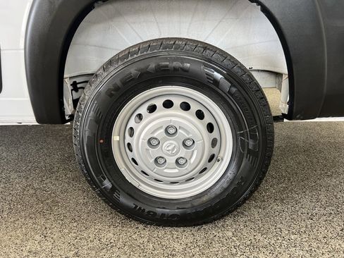 Used 2024 RAM ProMaster 3500 w/ Delivery Van Package image 25