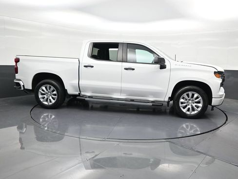Used 2023 Chevrolet Silverado 1500 Custom RWD image 7