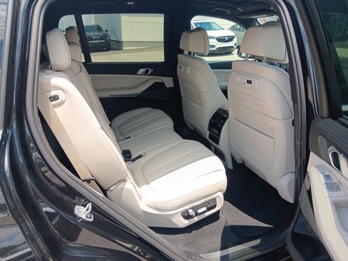 Used 2021 BMW X7 xDrive40i w/ Premium Package AWD/4WD image 20
