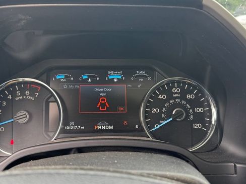 Used 2019 Ford F150 Lariat w/ Equipment Group 502A Luxury AWD/4WD image 22