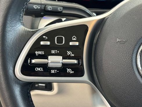 Used 2021 Mercedes-Benz GLB 250 image 23