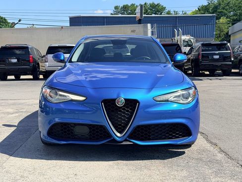 Used 2018 Alfa Romeo Giulia AWD image 9